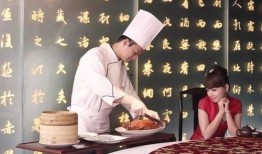 秃子剃头爆料视频播放,揭秘幕后故事与网友热议